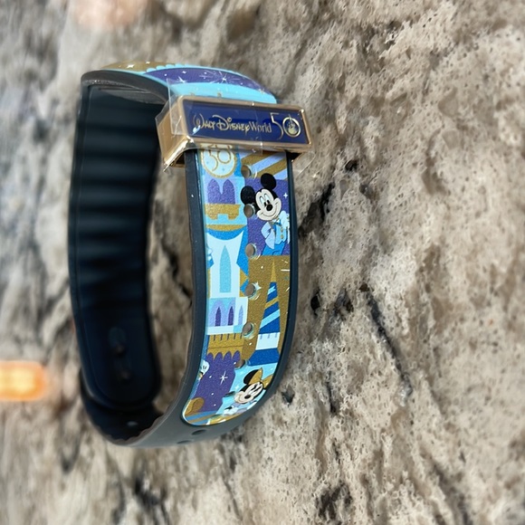 Walt Disney World 50th Anniversary Dooney & Bourke Limited Release Magic… - Picture 4 of 5